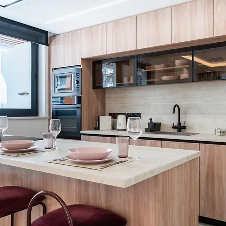 Densho 2-br Luxury By Makenzy Apartment Larnaka
