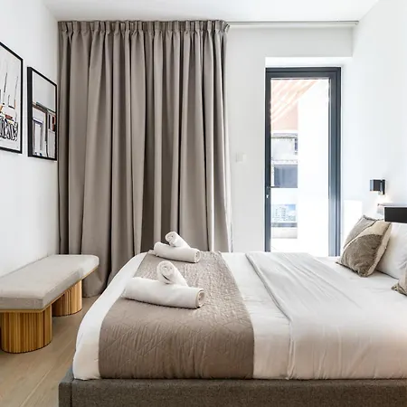 Densho 2-br Luxury By Makenzy Larnaka